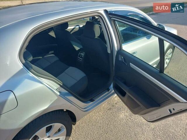 Серый Шкода Суперб, объемом двигателя 1.78 л и пробегом 73 тыс. км за 11300 $, фото 8 на Automoto.ua