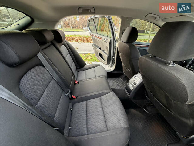 Серый Шкода Суперб, объемом двигателя 1.8 л и пробегом 235 тыс. км за 8800 $, фото 11 на Automoto.ua