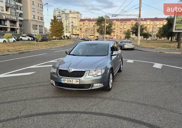 Серый Шкода Суперб, объемом двигателя 1.8 л и пробегом 255 тыс. км за 7700 $, фото 7 на Automoto.ua