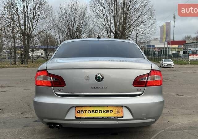 Сірий Шкода Суперб, об'ємом двигуна 2 л та пробігом 316 тис. км за 9300 $, фото 7 на Automoto.ua