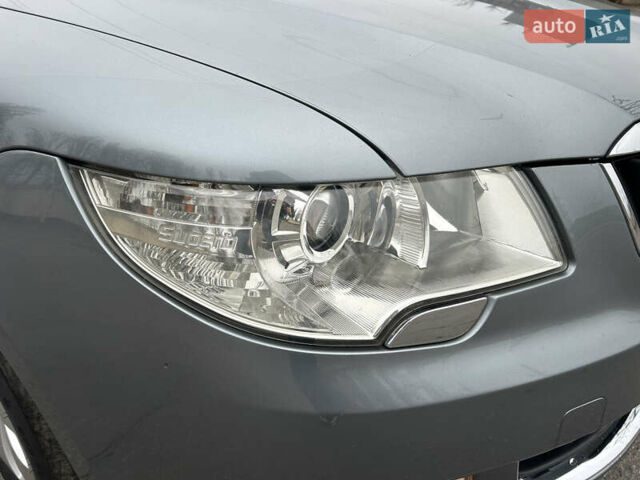 Серый Шкода Суперб, объемом двигателя 1.8 л и пробегом 193 тыс. км за 8200 $, фото 17 на Automoto.ua