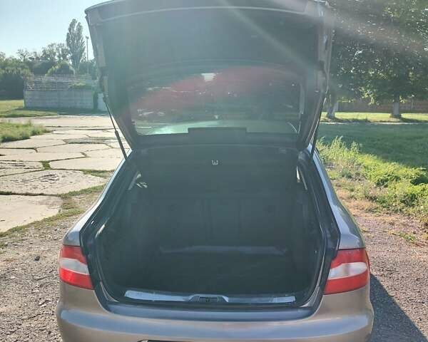 Серый Шкода Суперб, объемом двигателя 1.8 л и пробегом 311 тыс. км за 8200 $, фото 13 на Automoto.ua