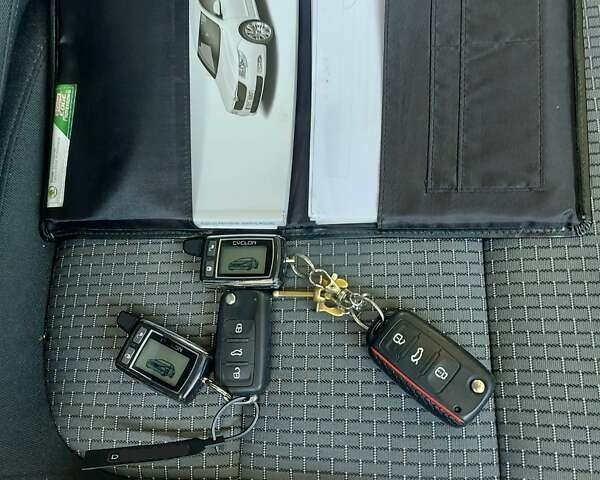 Серый Шкода Суперб, объемом двигателя 1.78 л и пробегом 73 тыс. км за 11300 $, фото 17 на Automoto.ua