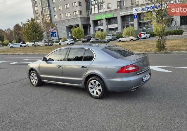 Серый Шкода Суперб, объемом двигателя 1.8 л и пробегом 255 тыс. км за 7700 $, фото 8 на Automoto.ua