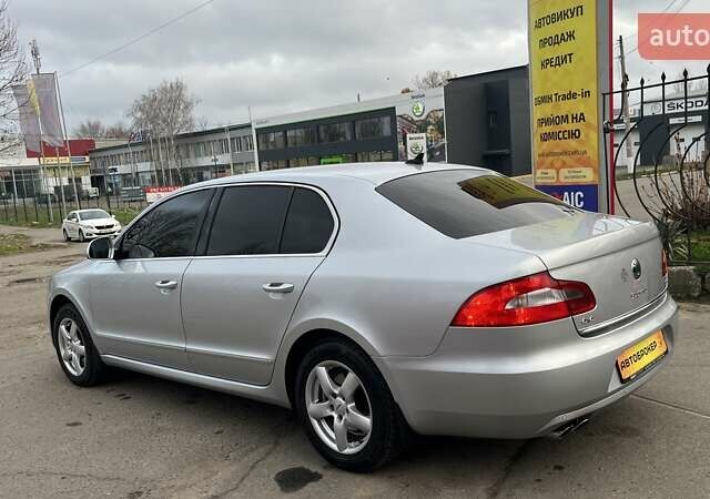 Сірий Шкода Суперб, об'ємом двигуна 2 л та пробігом 316 тис. км за 9300 $, фото 5 на Automoto.ua