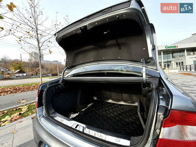 Серый Шкода Суперб, объемом двигателя 1.8 л и пробегом 235 тыс. км за 8800 $, фото 6 на Automoto.ua