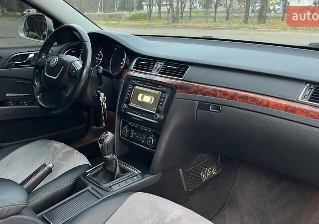Сірий Шкода Суперб, об'ємом двигуна 2 л та пробігом 316 тис. км за 9300 $, фото 9 на Automoto.ua