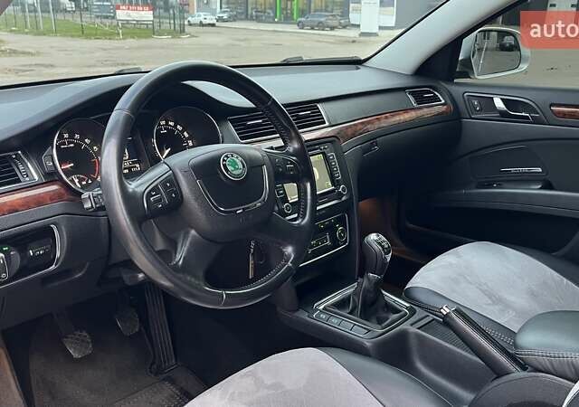 Сірий Шкода Суперб, об'ємом двигуна 2 л та пробігом 316 тис. км за 9300 $, фото 8 на Automoto.ua