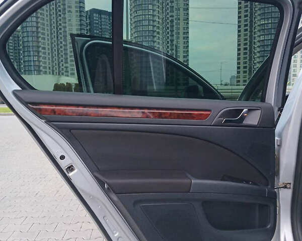 Серый Шкода Суперб, объемом двигателя 1.8 л и пробегом 184 тыс. км за 9700 $, фото 71 на Automoto.ua