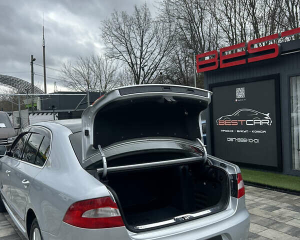 Сірий Шкода Суперб, об'ємом двигуна 1.8 л та пробігом 292 тис. км за 9200 $, фото 30 на Automoto.ua