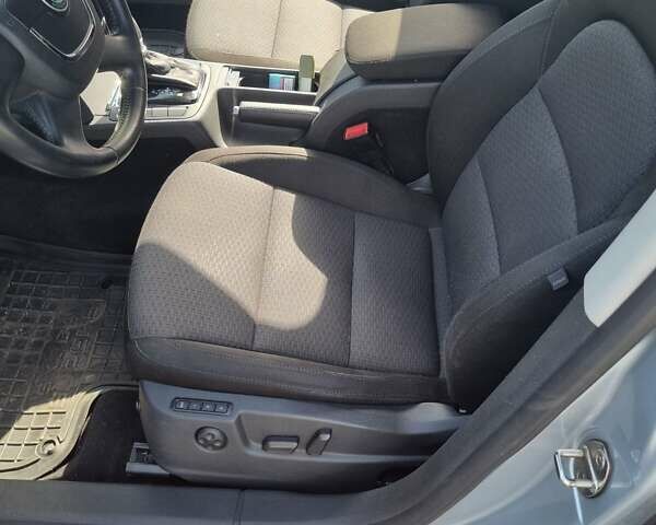 Сірий Шкода Суперб, об'ємом двигуна 1.8 л та пробігом 275 тис. км за 10300 $, фото 8 на Automoto.ua