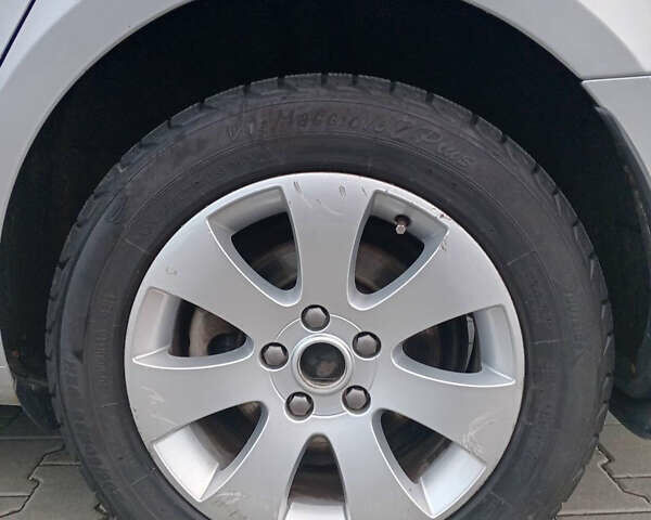 Серый Шкода Суперб, объемом двигателя 1.8 л и пробегом 184 тыс. км за 9700 $, фото 78 на Automoto.ua