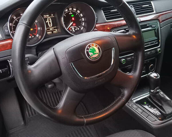 Серый Шкода Суперб, объемом двигателя 1.8 л и пробегом 184 тыс. км за 9700 $, фото 52 на Automoto.ua