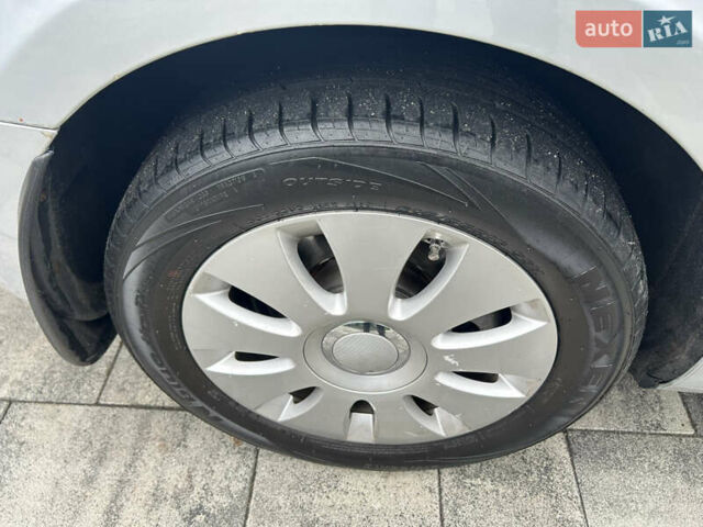 Сірий Шкода Суперб, об'ємом двигуна 1.8 л та пробігом 292 тис. км за 9200 $, фото 29 на Automoto.ua