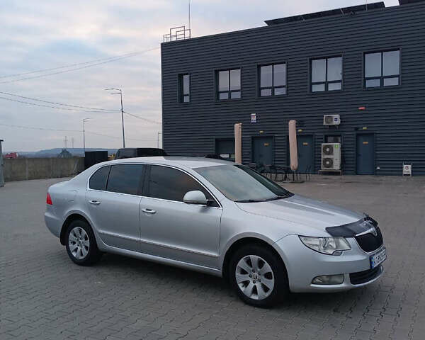 Серый Шкода Суперб, объемом двигателя 1.8 л и пробегом 184 тыс. км за 9700 $, фото 4 на Automoto.ua