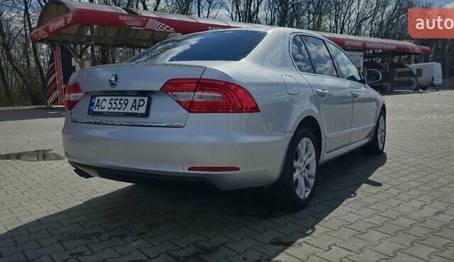 Серый Шкода Суперб, объемом двигателя 1.8 л и пробегом 167 тыс. км за 12500 $, фото 4 на Automoto.ua