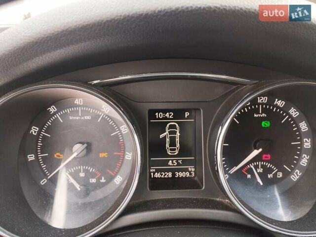 Серый Шкода Суперб, объемом двигателя 1.8 л и пробегом 146 тыс. км за 12000 $, фото 4 на Automoto.ua