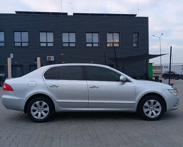 Серый Шкода Суперб, объемом двигателя 1.8 л и пробегом 184 тыс. км за 9700 $, фото 17 на Automoto.ua