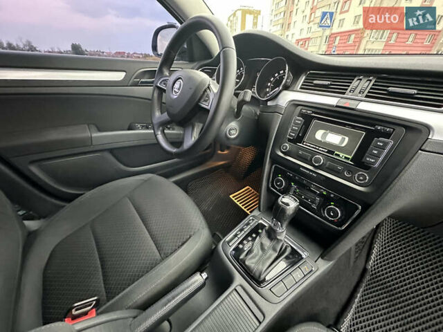 Серый Шкода Суперб, объемом двигателя 1.97 л и пробегом 281 тыс. км за 12900 $, фото 37 на Automoto.ua