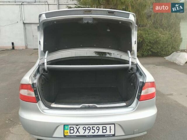 Серый Шкода Суперб, объемом двигателя 1.8 л и пробегом 146 тыс. км за 12000 $, фото 10 на Automoto.ua