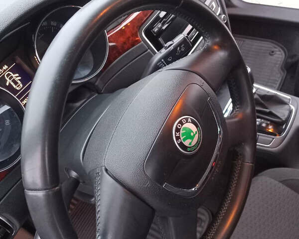 Серый Шкода Суперб, объемом двигателя 1.8 л и пробегом 184 тыс. км за 9700 $, фото 48 на Automoto.ua