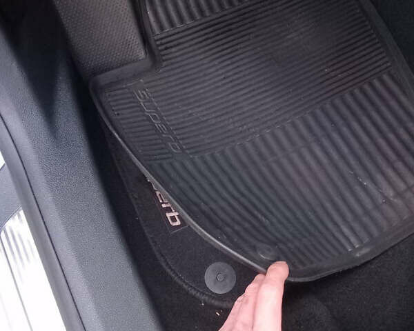 Серый Шкода Суперб, объемом двигателя 1.8 л и пробегом 184 тыс. км за 9700 $, фото 51 на Automoto.ua