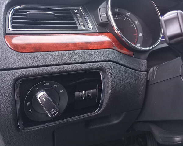 Серый Шкода Суперб, объемом двигателя 1.8 л и пробегом 184 тыс. км за 9700 $, фото 45 на Automoto.ua