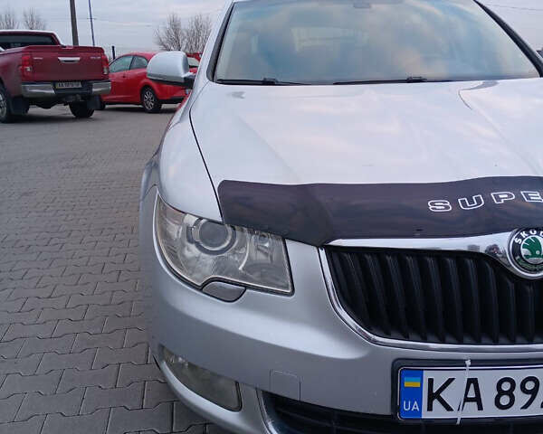 Серый Шкода Суперб, объемом двигателя 1.8 л и пробегом 184 тыс. км за 9700 $, фото 13 на Automoto.ua