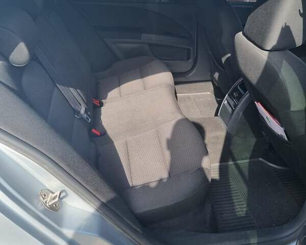 Сірий Шкода Суперб, об'ємом двигуна 1.8 л та пробігом 275 тис. км за 10300 $, фото 10 на Automoto.ua