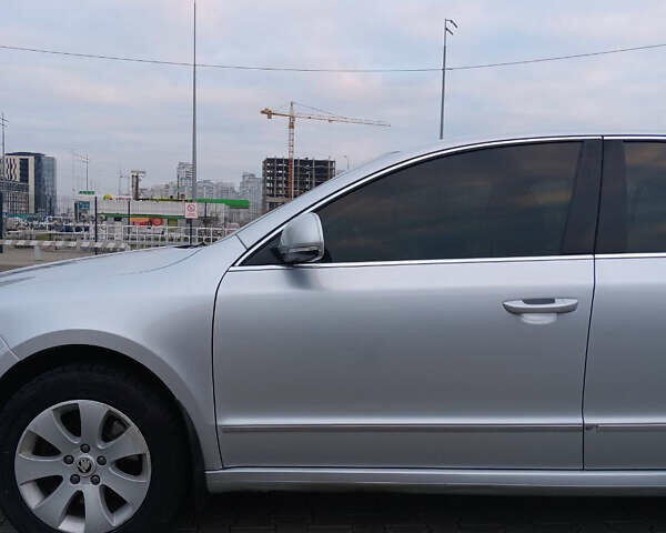 Серый Шкода Суперб, объемом двигателя 1.8 л и пробегом 184 тыс. км за 9700 $, фото 8 на Automoto.ua