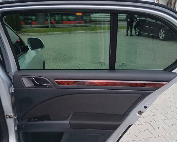 Серый Шкода Суперб, объемом двигателя 1.8 л и пробегом 184 тыс. км за 9700 $, фото 69 на Automoto.ua