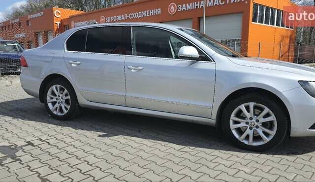 Серый Шкода Суперб, объемом двигателя 1.8 л и пробегом 167 тыс. км за 12500 $, фото 3 на Automoto.ua