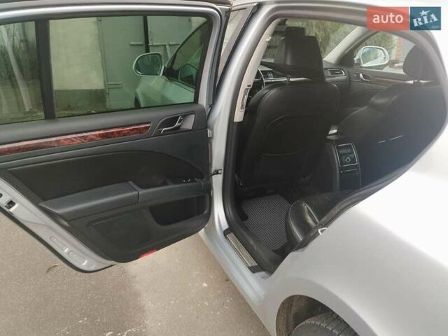 Серый Шкода Суперб, объемом двигателя 1.8 л и пробегом 146 тыс. км за 12000 $, фото 8 на Automoto.ua