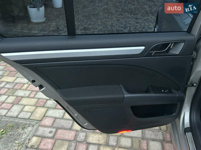 Серый Шкода Суперб, объемом двигателя 1.8 л и пробегом 230 тыс. км за 10300 $, фото 15 на Automoto.ua