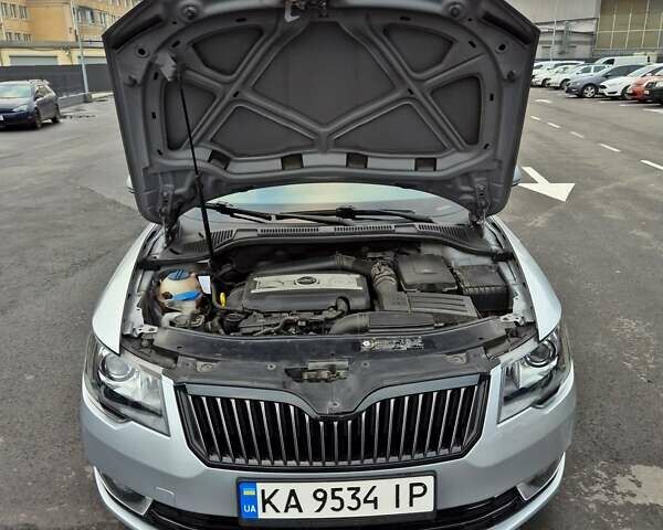 Серый Шкода Суперб, объемом двигателя 1.8 л и пробегом 167 тыс. км за 11800 $, фото 38 на Automoto.ua