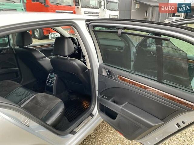 Сірий Шкода Суперб, об'ємом двигуна 2 л та пробігом 315 тис. км за 10800 $, фото 33 на Automoto.ua