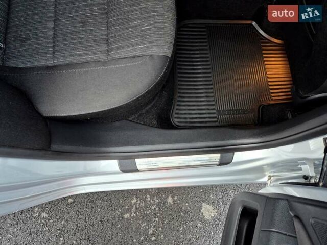 Серый Шкода Суперб, объемом двигателя 1.8 л и пробегом 167 тыс. км за 11800 $, фото 32 на Automoto.ua