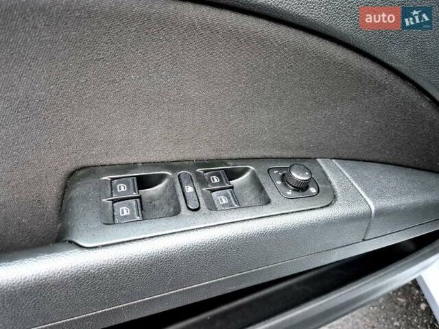 Серый Шкода Суперб, объемом двигателя 1.8 л и пробегом 167 тыс. км за 11800 $, фото 14 на Automoto.ua