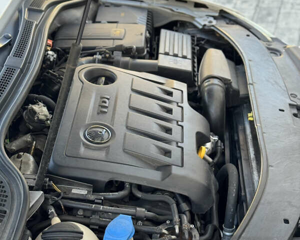 Серый Шкода Суперб, объемом двигателя 2 л и пробегом 282 тыс. км за 11900 $, фото 61 на Automoto.ua