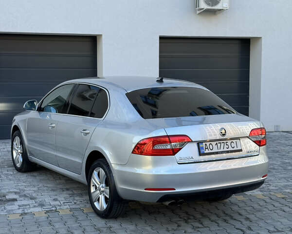 Серый Шкода Суперб, объемом двигателя 2 л и пробегом 282 тыс. км за 11900 $, фото 50 на Automoto.ua