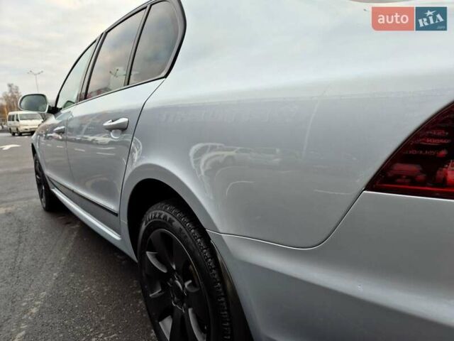 Серый Шкода Суперб, объемом двигателя 1.8 л и пробегом 167 тыс. км за 11800 $, фото 8 на Automoto.ua