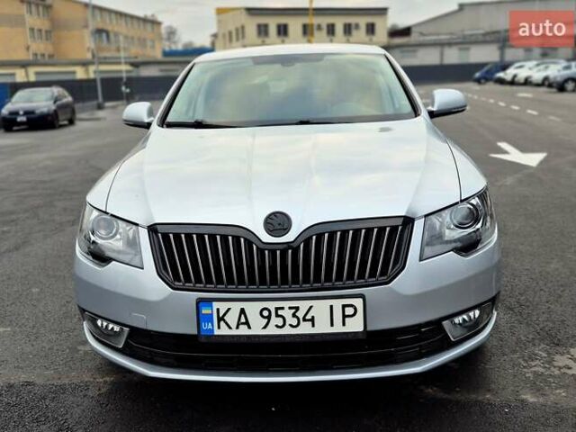 Серый Шкода Суперб, объемом двигателя 1.8 л и пробегом 167 тыс. км за 11800 $, фото 2 на Automoto.ua