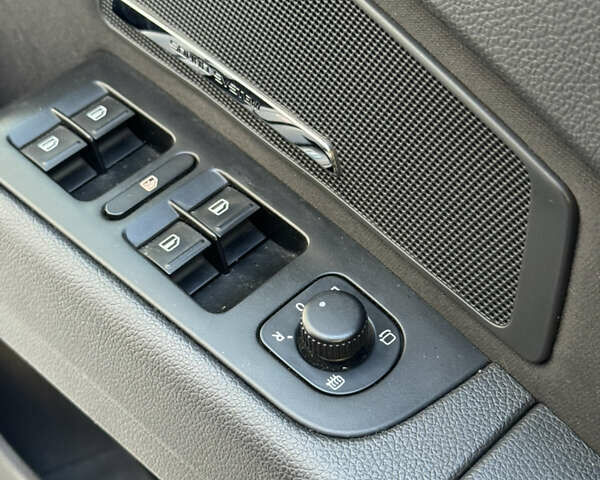 Серый Шкода Суперб, объемом двигателя 2 л и пробегом 282 тыс. км за 11900 $, фото 36 на Automoto.ua