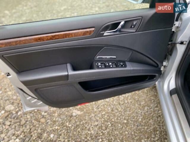 Сірий Шкода Суперб, об'ємом двигуна 2 л та пробігом 315 тис. км за 10800 $, фото 41 на Automoto.ua