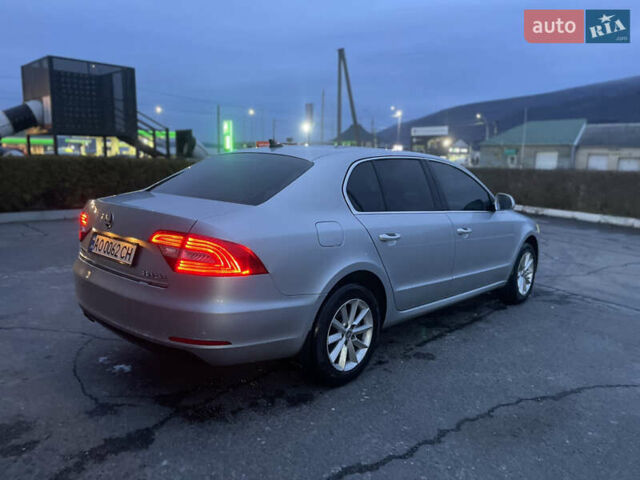 Серый Шкода Суперб, объемом двигателя 2 л и пробегом 300 тыс. км за 11600 $, фото 4 на Automoto.ua
