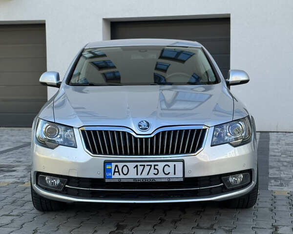 Серый Шкода Суперб, объемом двигателя 2 л и пробегом 282 тыс. км за 11900 $, фото 12 на Automoto.ua