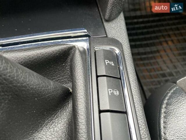 Сірий Шкода Суперб, об'ємом двигуна 2 л та пробігом 315 тис. км за 10800 $, фото 46 на Automoto.ua