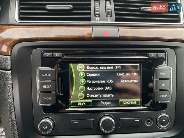 Сірий Шкода Суперб, об'ємом двигуна 2 л та пробігом 315 тис. км за 10800 $, фото 53 на Automoto.ua