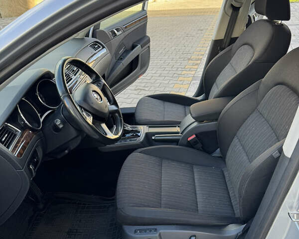 Серый Шкода Суперб, объемом двигателя 2 л и пробегом 282 тыс. км за 11900 $, фото 25 на Automoto.ua