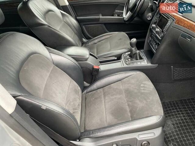 Сірий Шкода Суперб, об'ємом двигуна 2 л та пробігом 315 тис. км за 10800 $, фото 30 на Automoto.ua